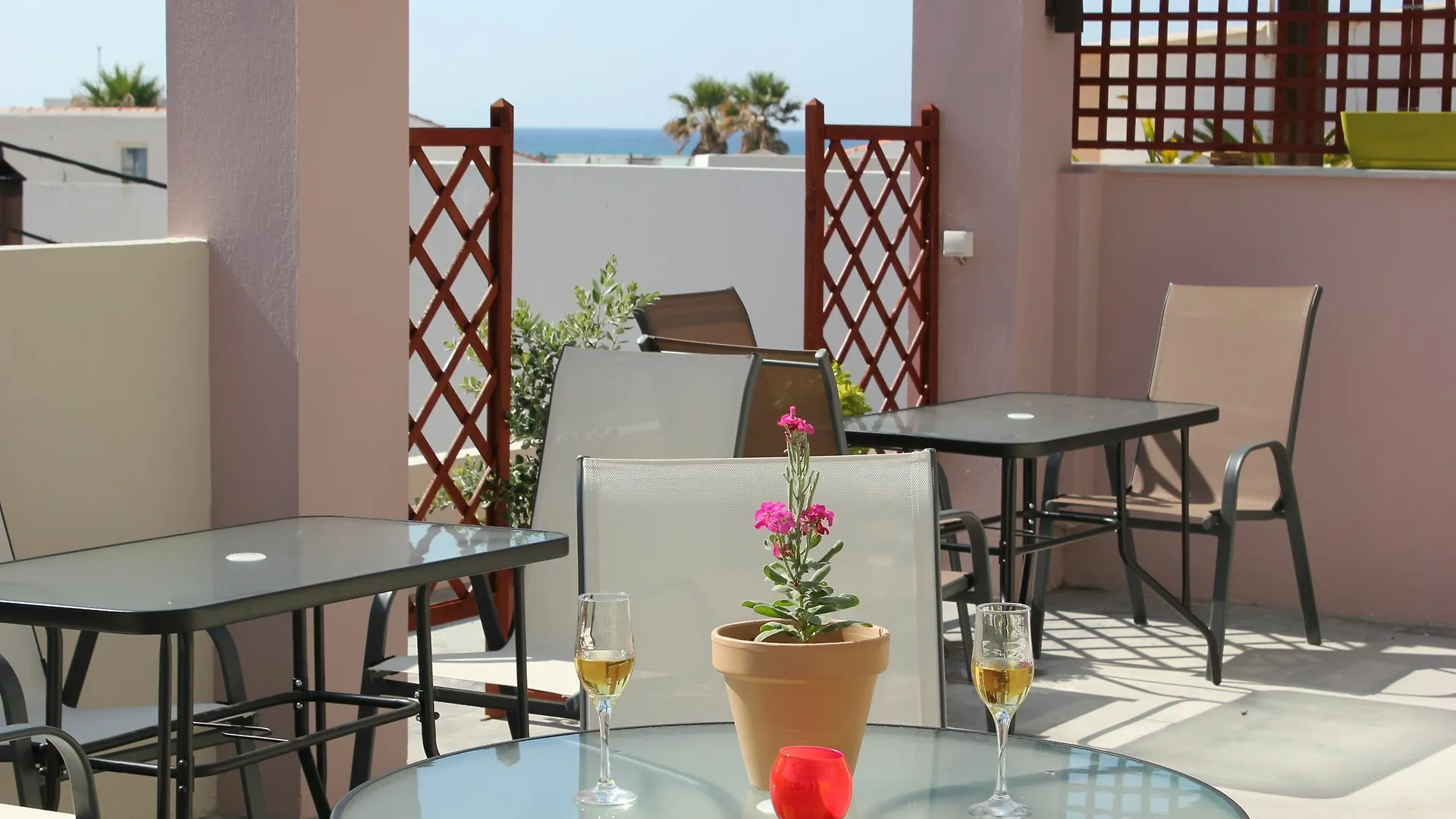 Helen Apartments Rethymno  Rethymno (Crete)